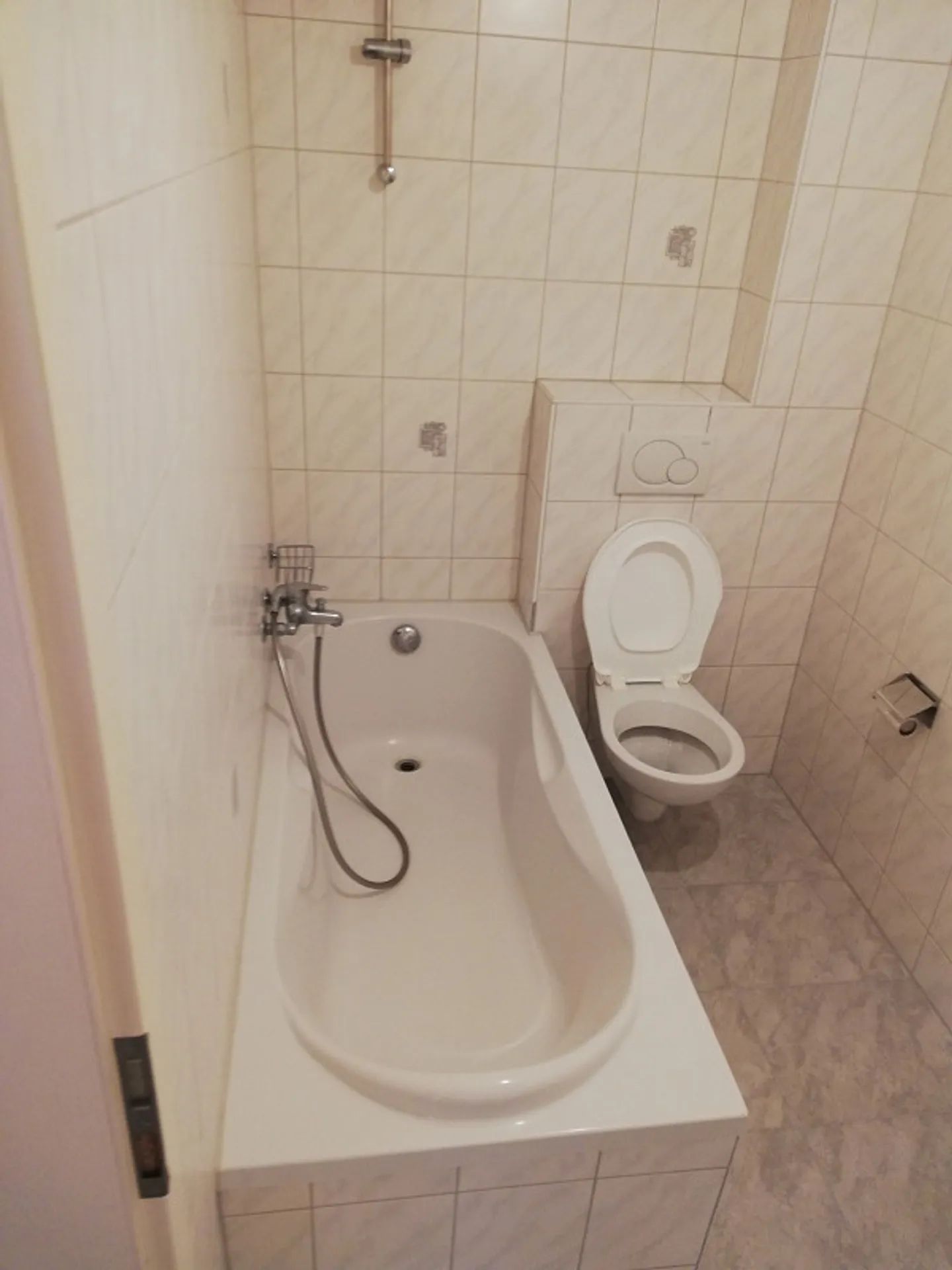 Belle appartement 4 pièces, récemment rénové, proche du centre - Photo 7 sur 9