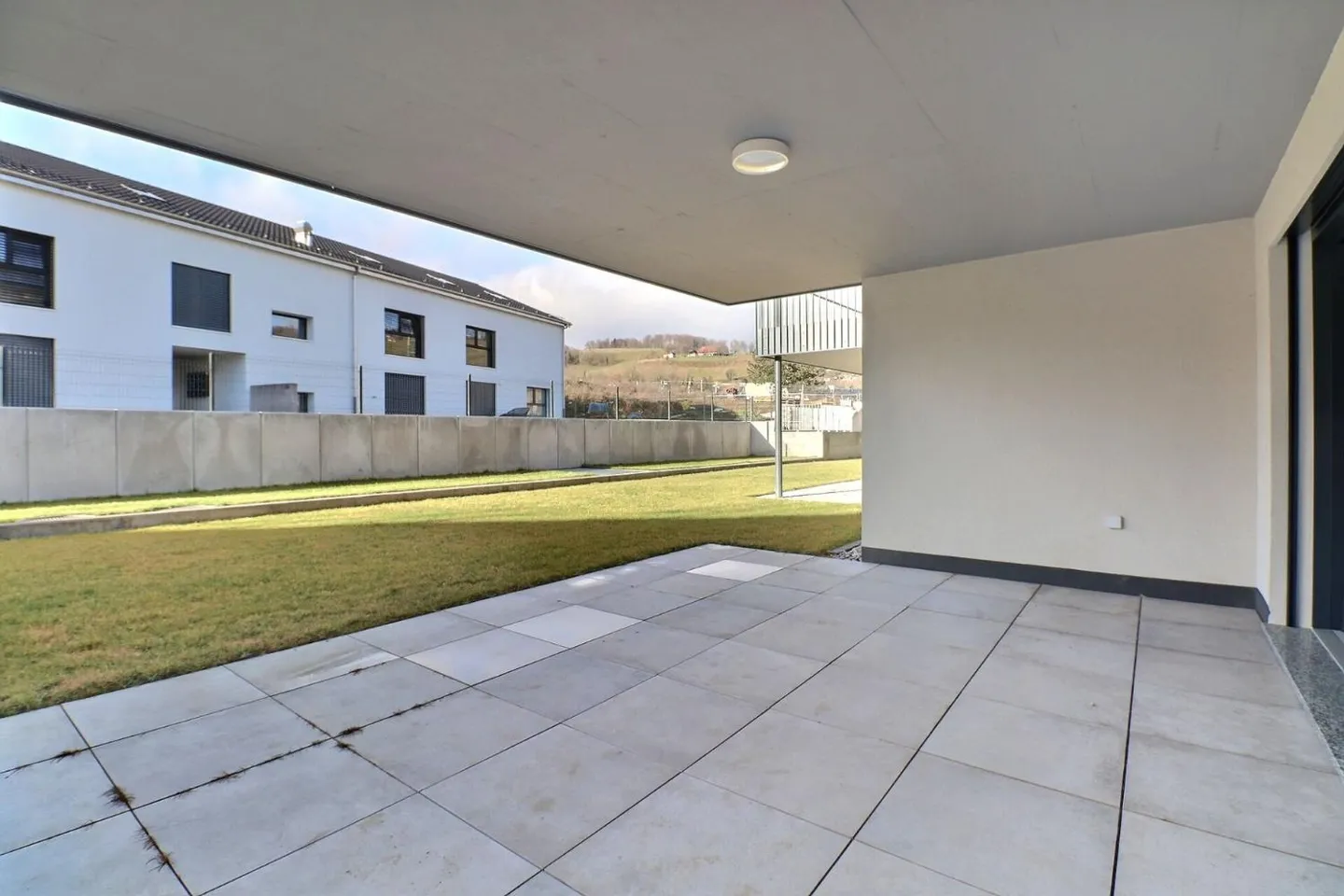 Magnificent 3.5 Room Apartment with Garden in Moudon - Photo 8 of 13