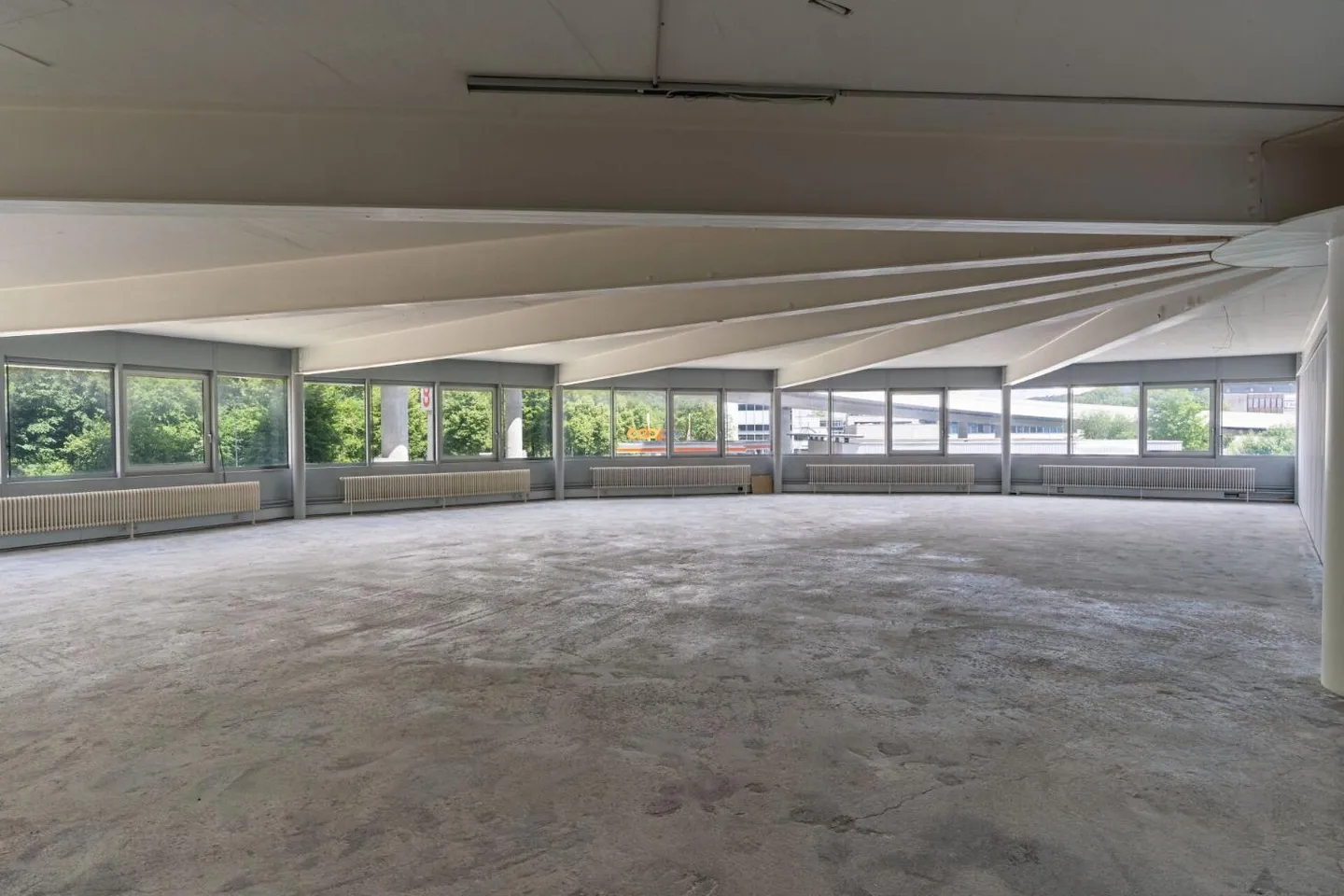 Einzigartige Büro- und Gewerbeflächen - Foto 10 von 12