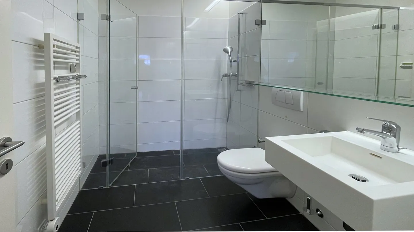 Appartamento esclusivo di 4,5 stanze in mezzo a un paesaggio di parco - Foto 7 di 7