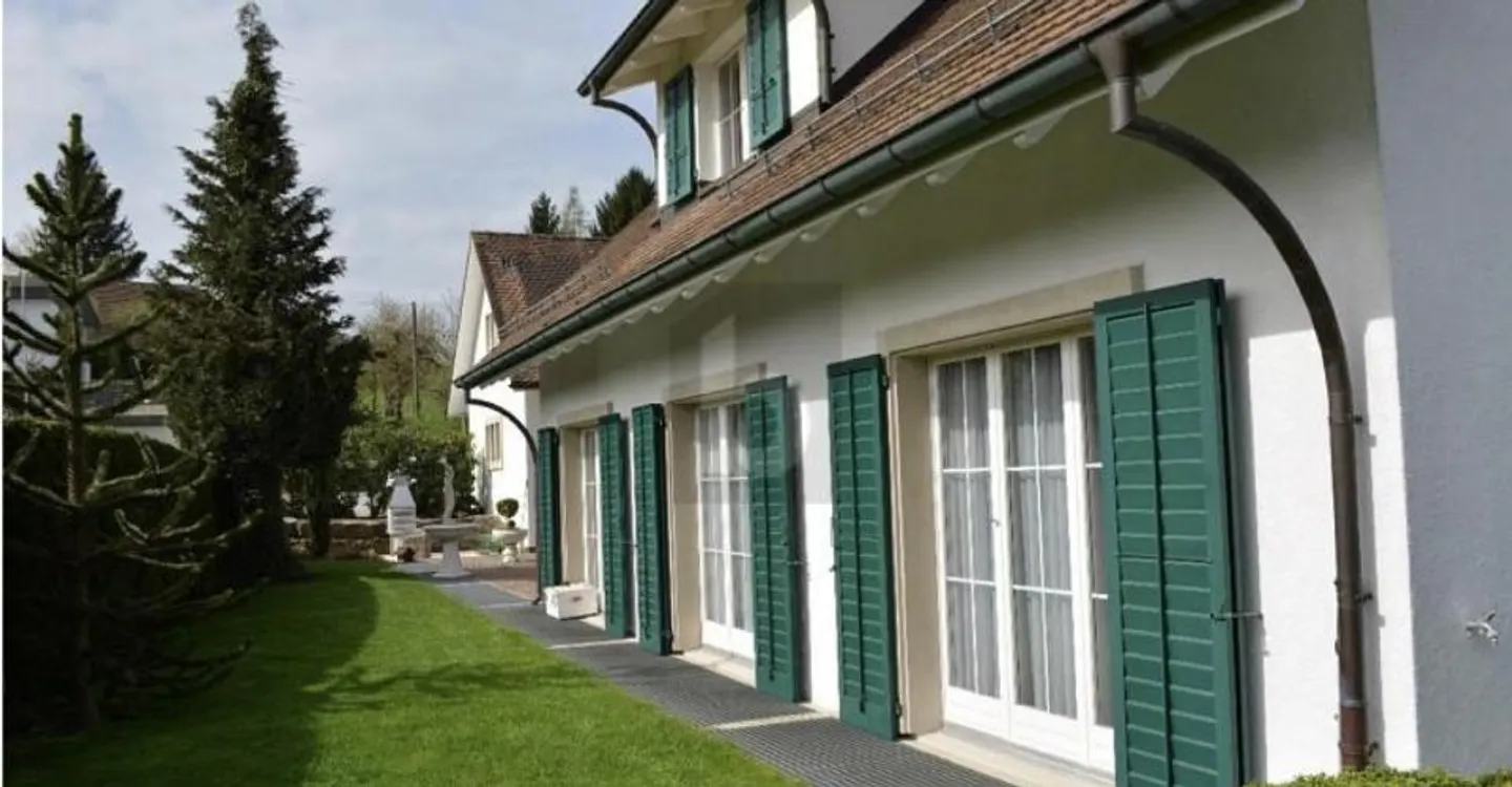 Charmantes Landhaus in Lengnau - Foto 2 von 6