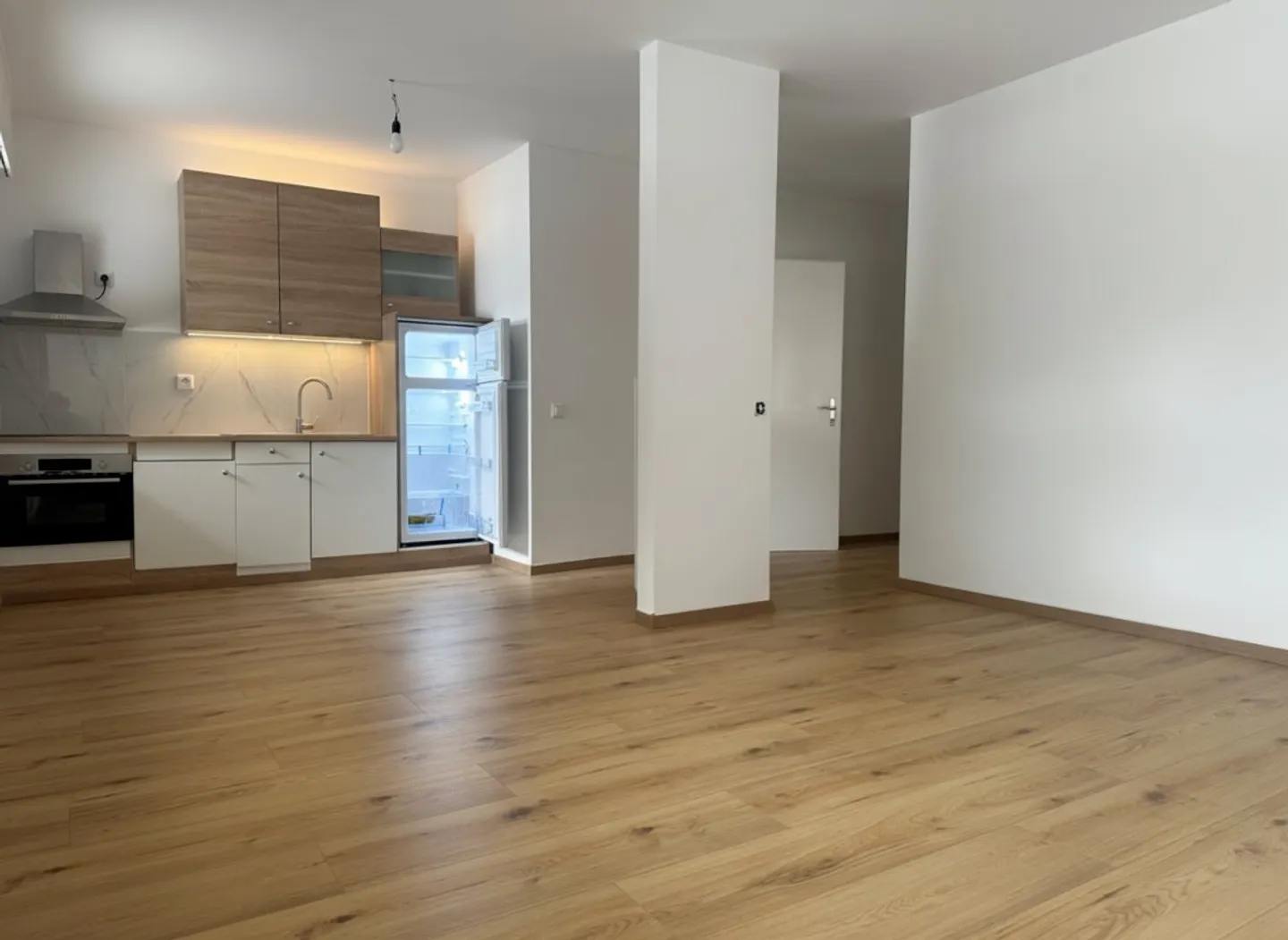 Charmante 2,5-Zimmer-Wohnung im Herzen von Clarens - Foto 4 von 14