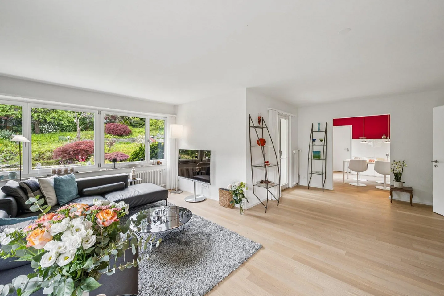 Stylish Single-Family Home with Land Reserve in the Green - Photo 3 of 12