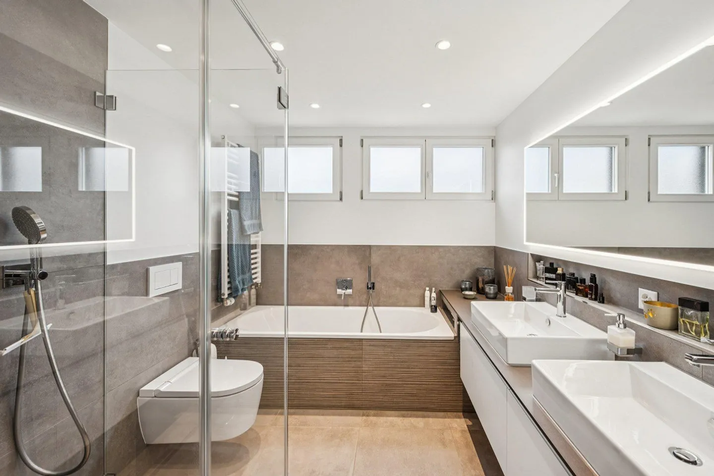 Stylish Single-Family Home with Land Reserve in the Green - Photo 7 of 12