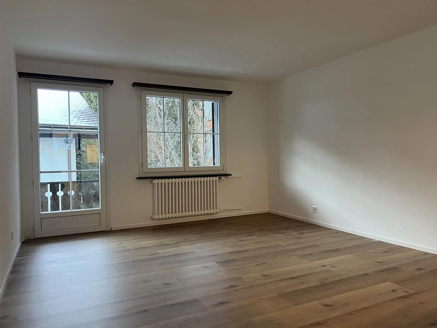 Appartement fraîchement rénové dans un emplacement central avec balcon - Photo 7 sur 16