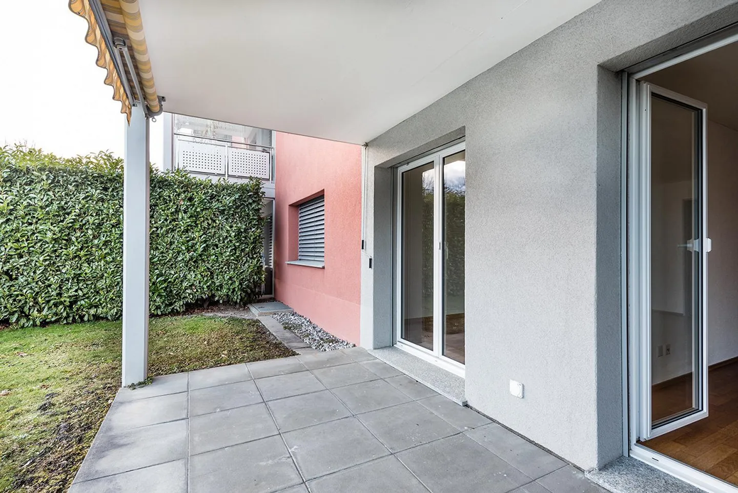 Vivre de manière princière près du château - Photo 3 sur 7