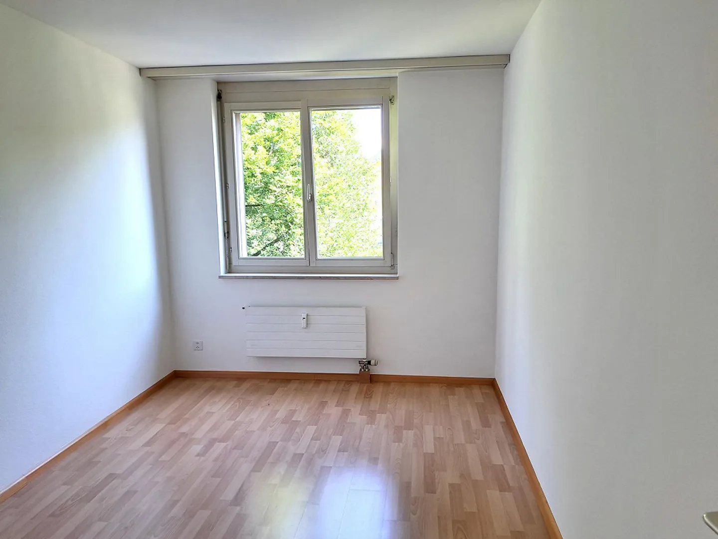 Appartamento di 4,5 stanze con 100m2 proprio accanto alla stazione ferroviaria di Liestal - Foto 7 di 11