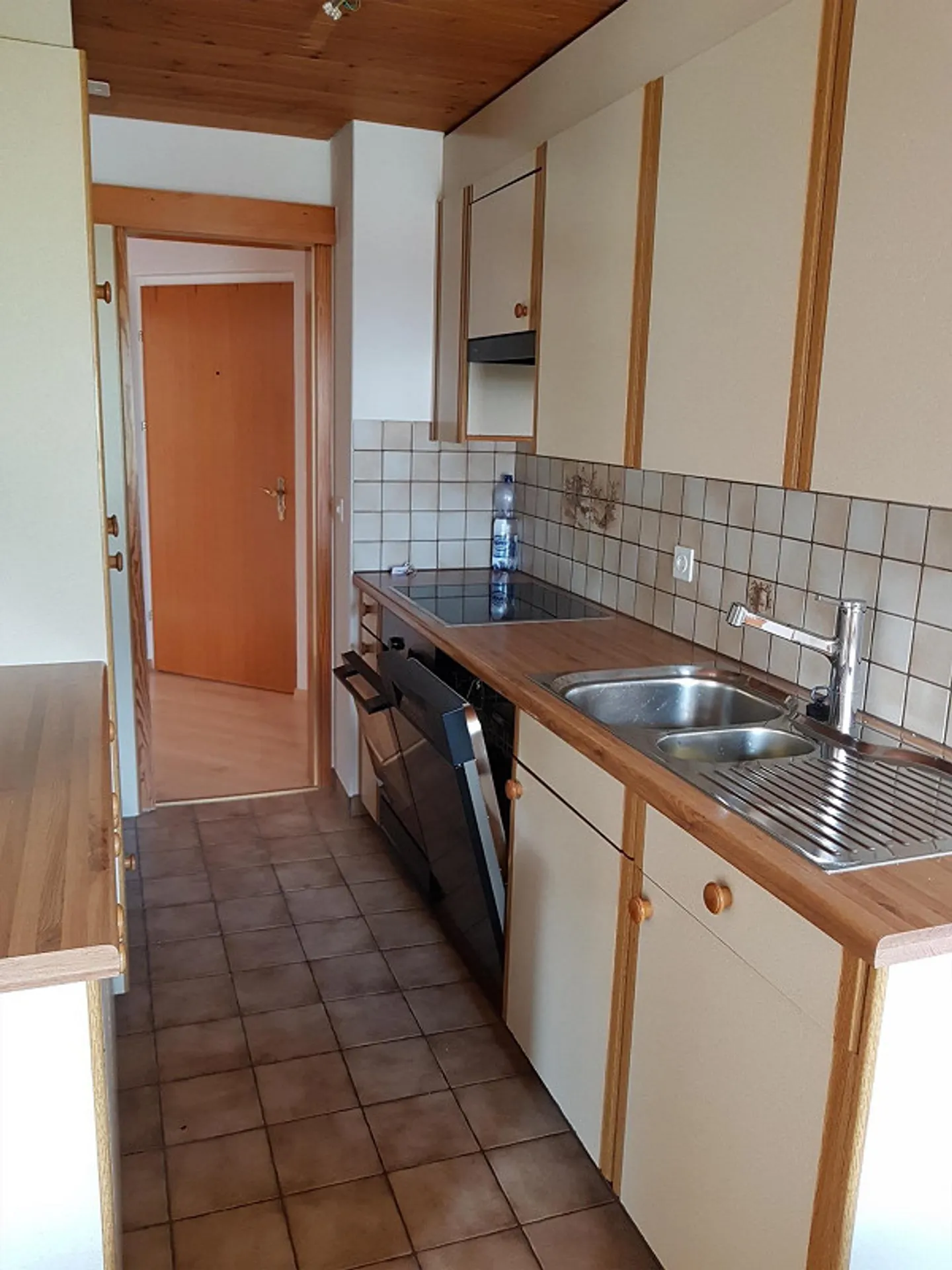 Sonnige 4.5-Zimmerwohnung mit Aussicht - Foto 4 von 13