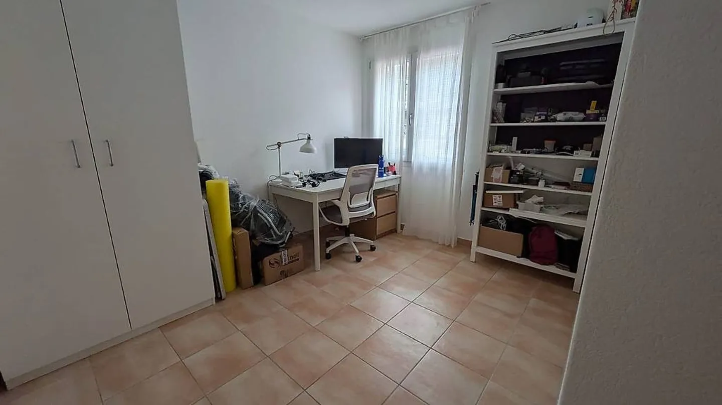Appartamento luminoso di 4,5 locali in affitto a St-Cergue 2200 fr - Foto 4 di 5