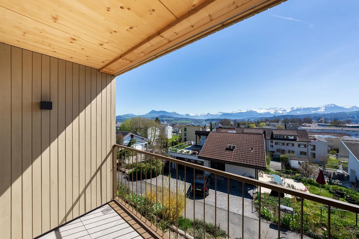 Top modern dream house with fantastic view - Photo 3 of 20