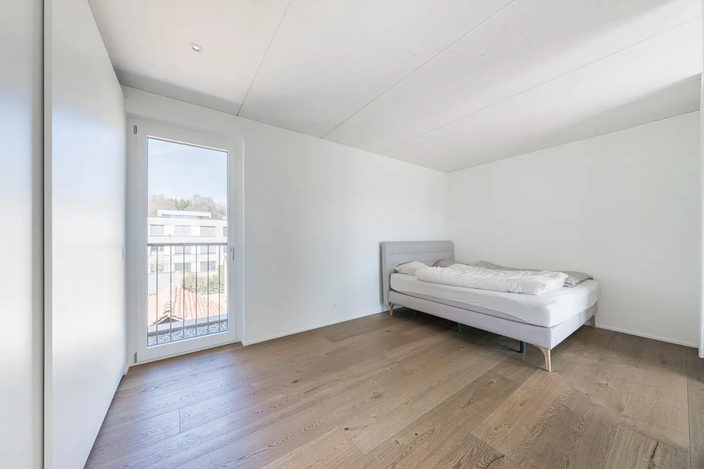 Top modern dream house with fantastic view - Photo 9 of 20