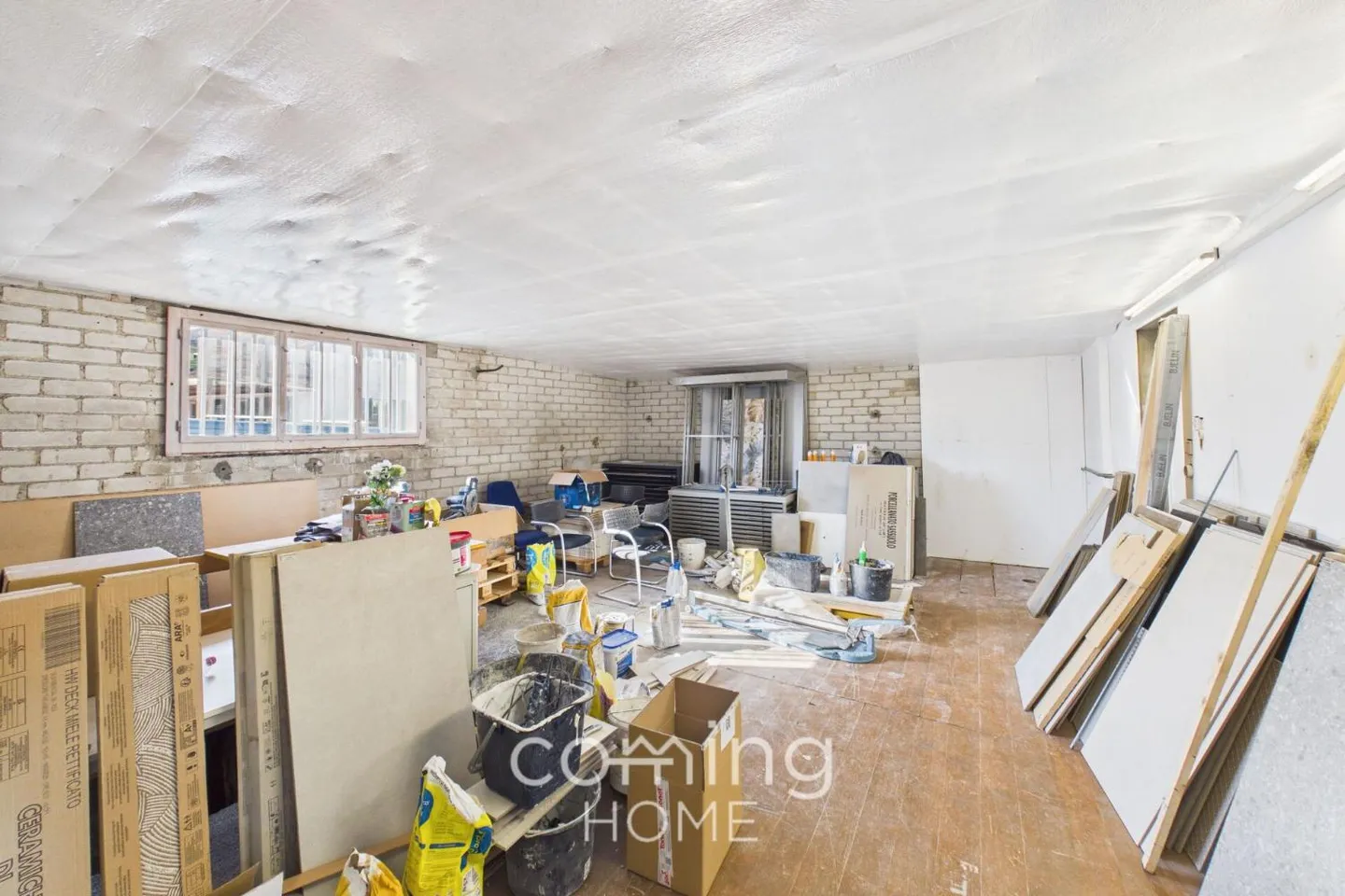 Office 6 rooms - Photo 4 of 13