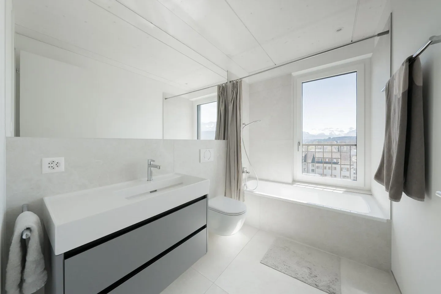 Top modern dream house with fantastic view - Photo 13 of 20