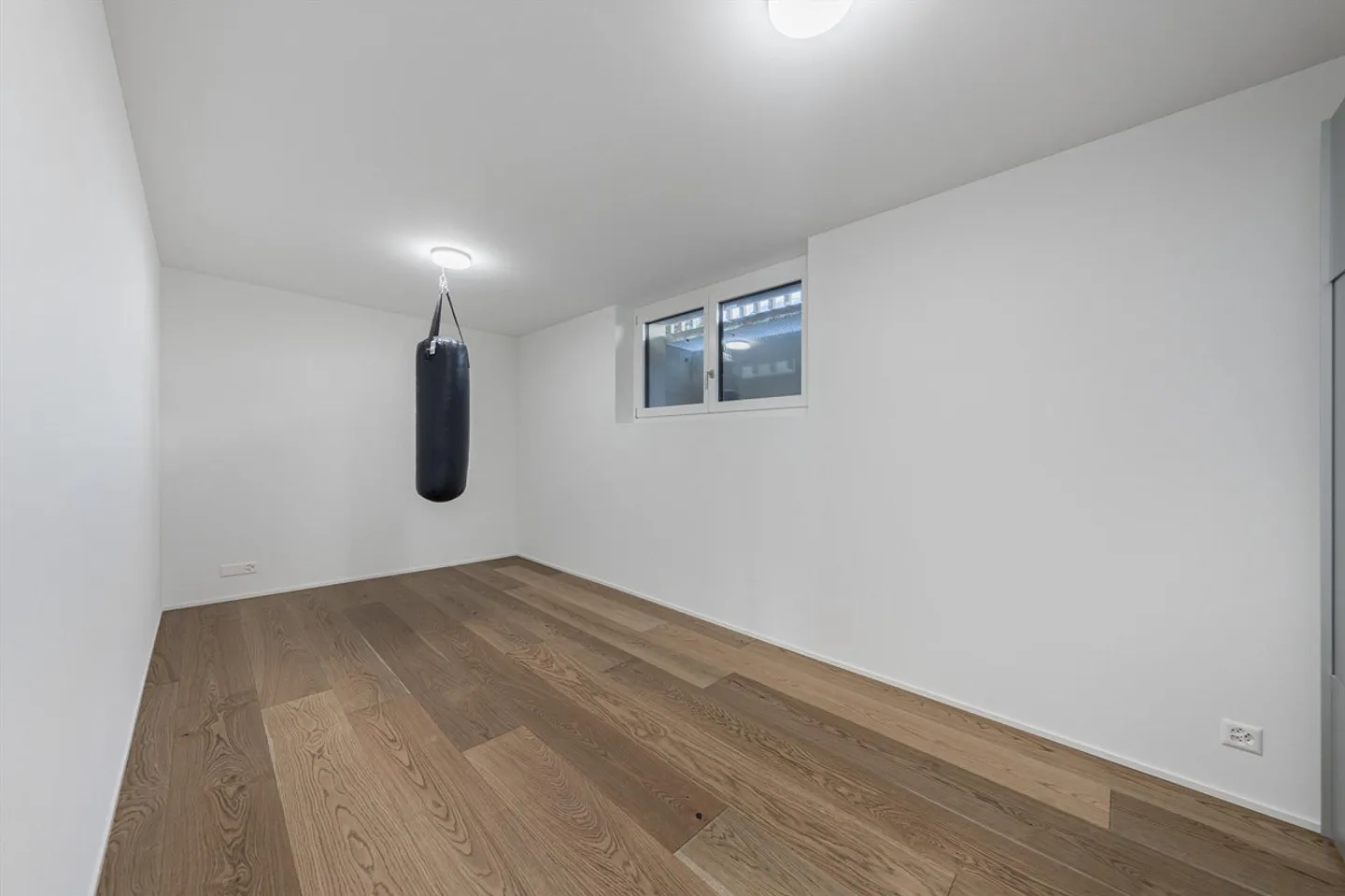 Top modern dream house with fantastic view - Photo 18 of 20