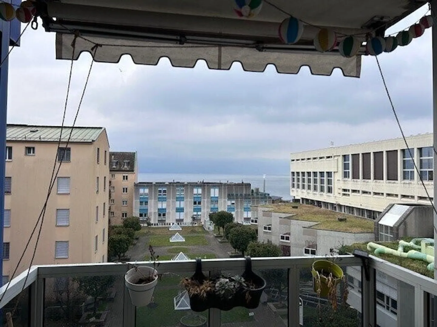 Bell'appartamento di 3,5 locali a Vevey in fase di ristrutturazione - Foto 2 di 10