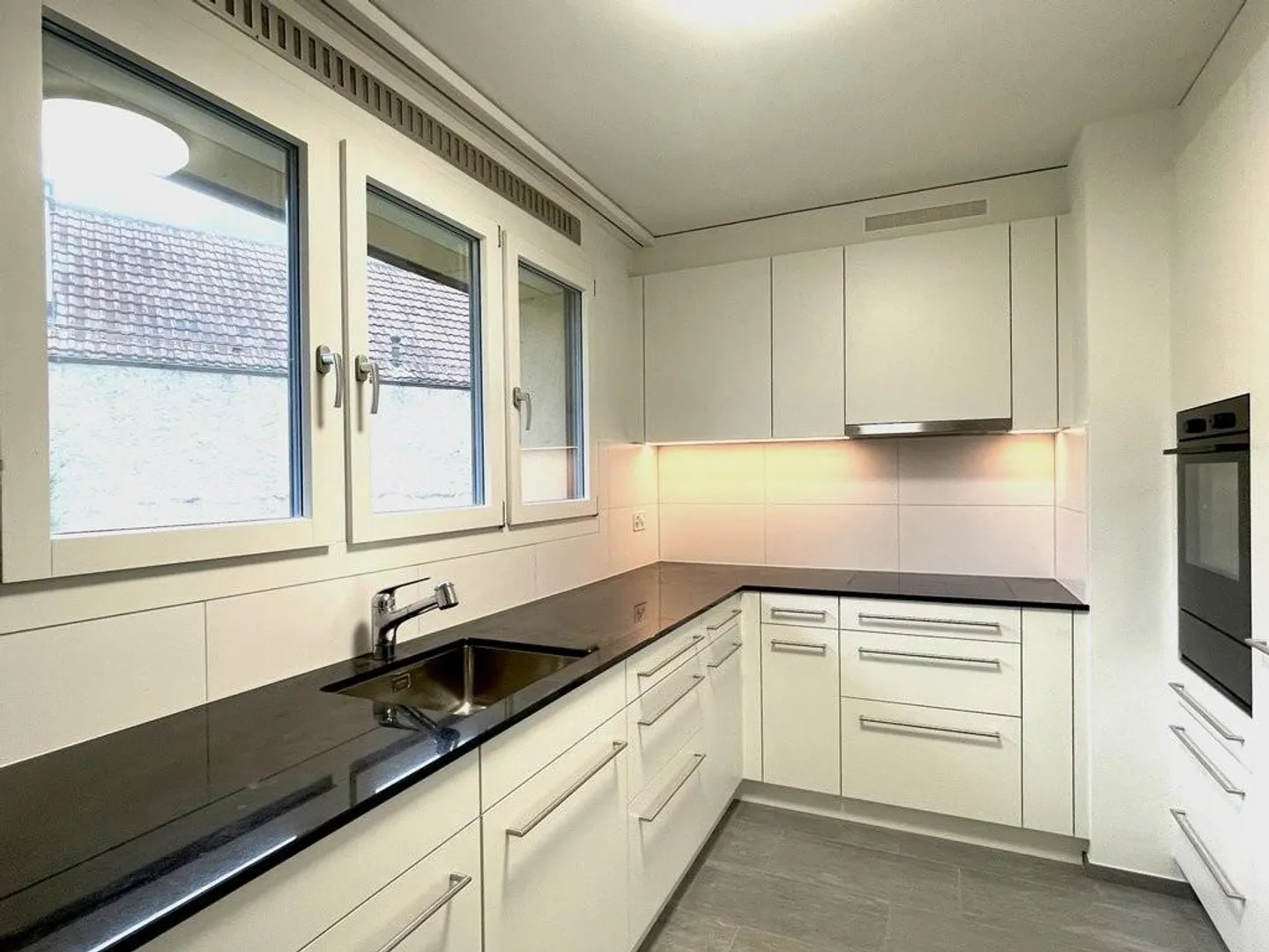 Renovierte Wohnung in Riehen - Foto 3 von 12