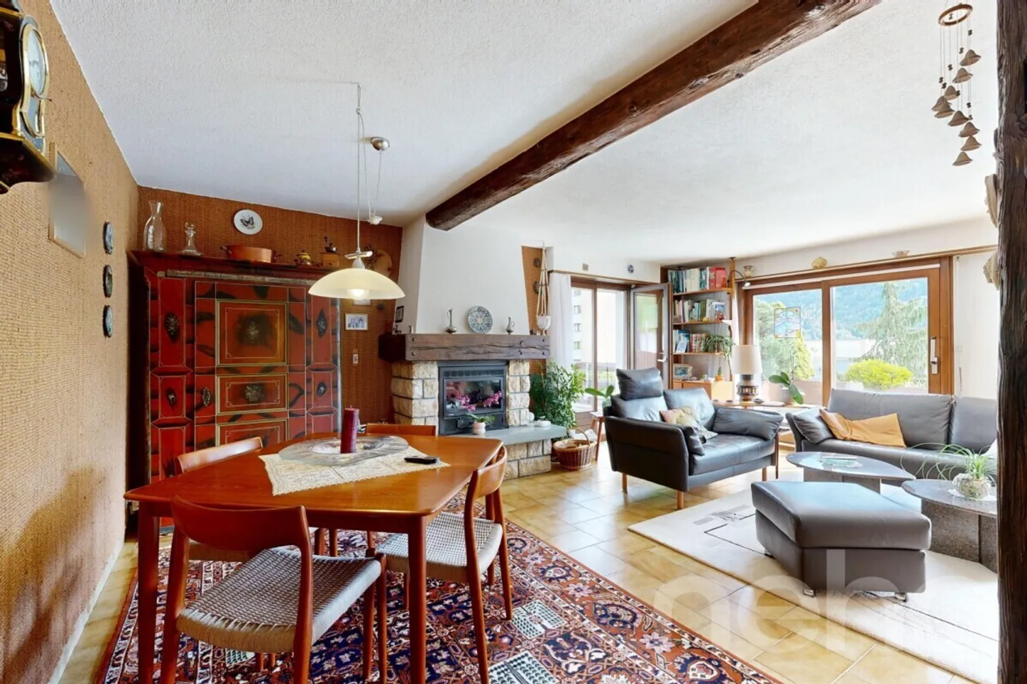 Großes Reihenhaus auf 3 Etagen mit Terrasse und Balkon! - Foto 3 von 13