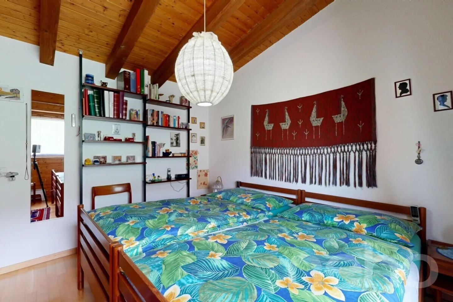 Großes Reihenhaus auf 3 Etagen mit Terrasse und Balkon! - Foto 9 von 13