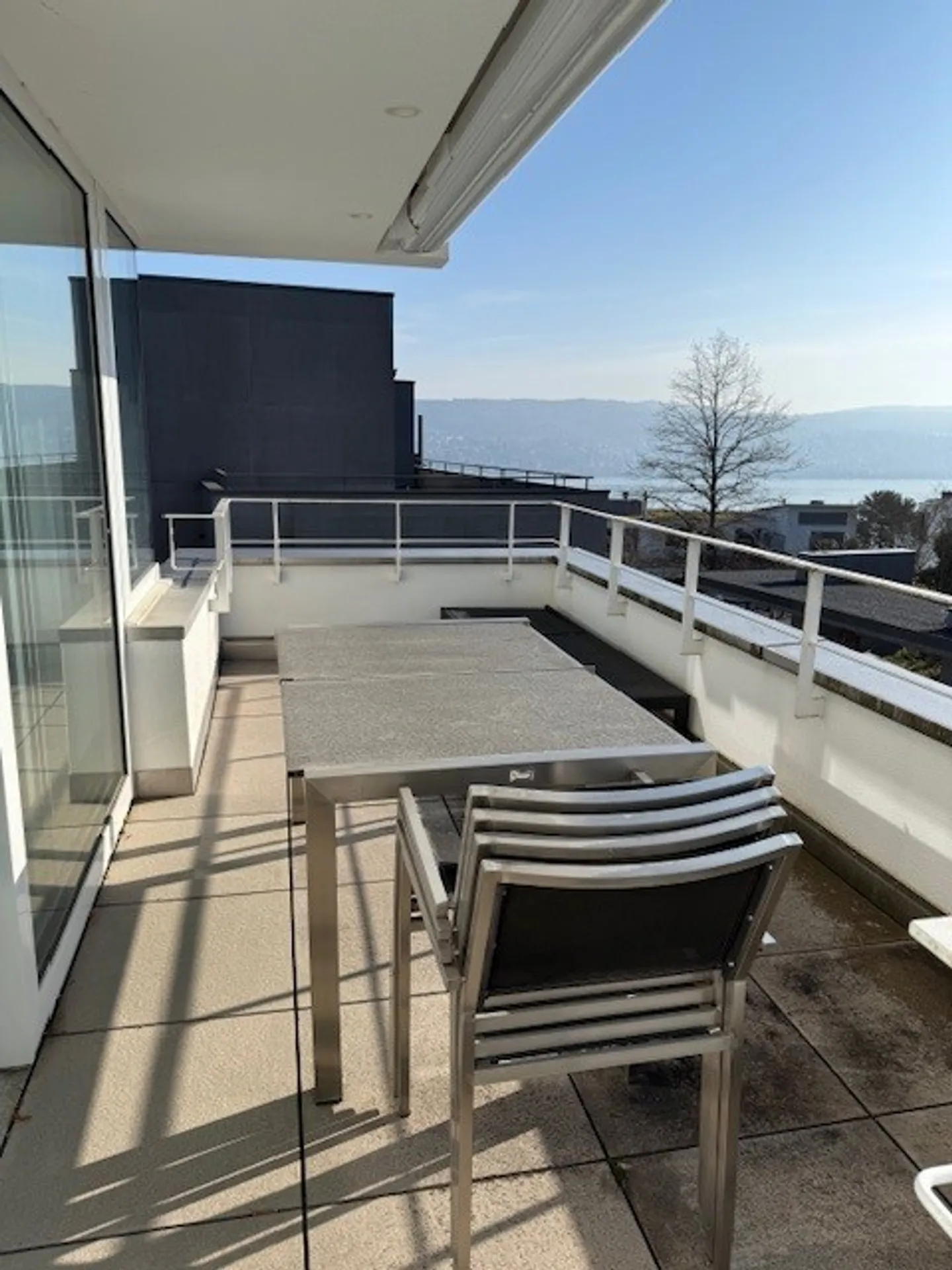 Appartamento esclusivo con vista lago - Foto 3 di 10