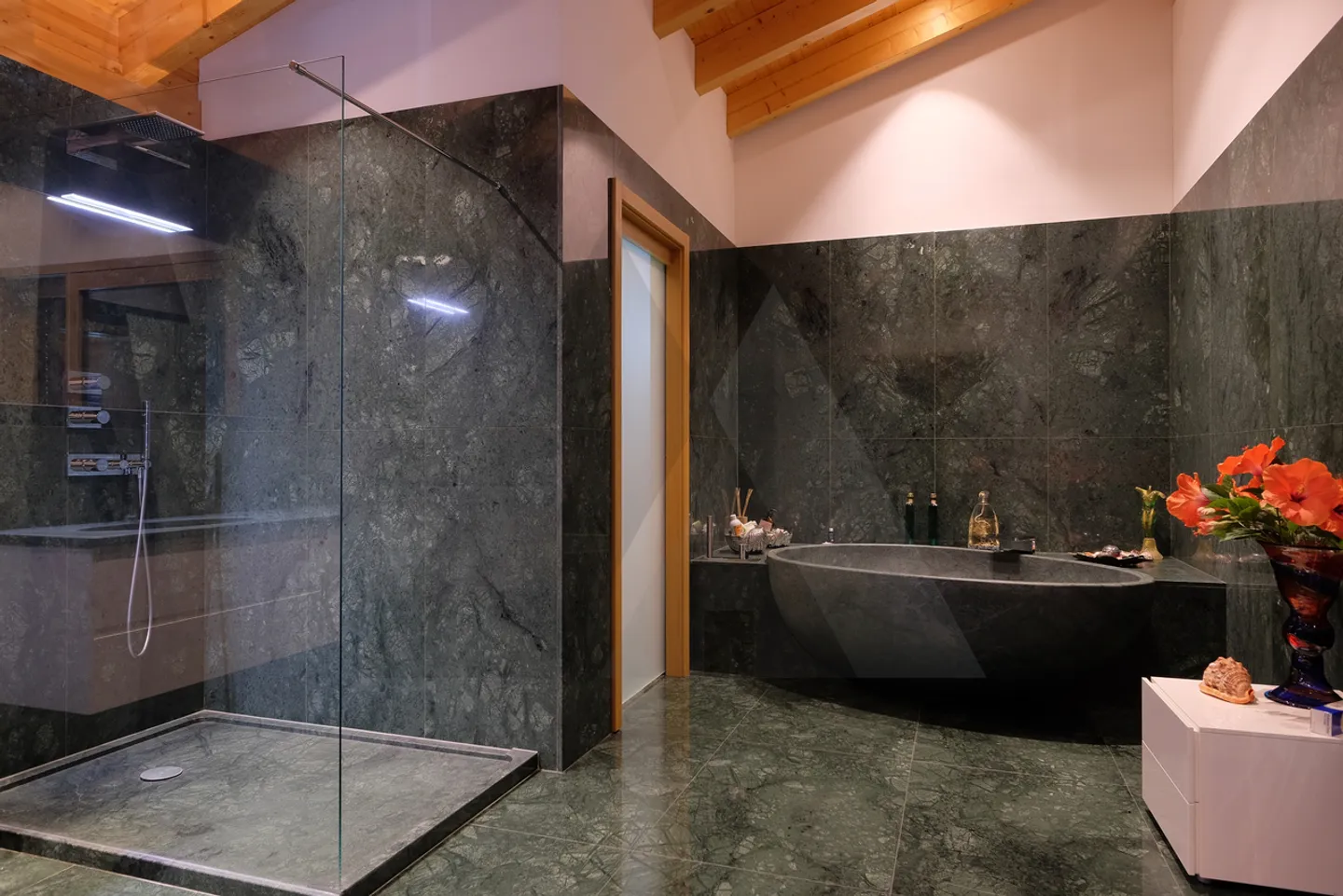 Exclusive Villa with Indoor Pool in Montagnola - Photo 18 of 18