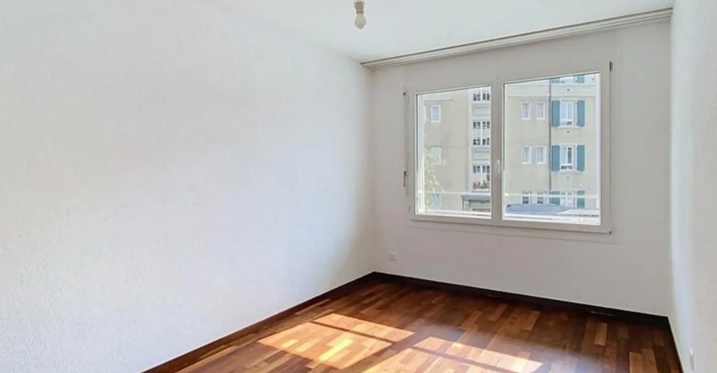 Magnificent 2.5-room apartment close to the center of Lausanne - Photo 3 of 5