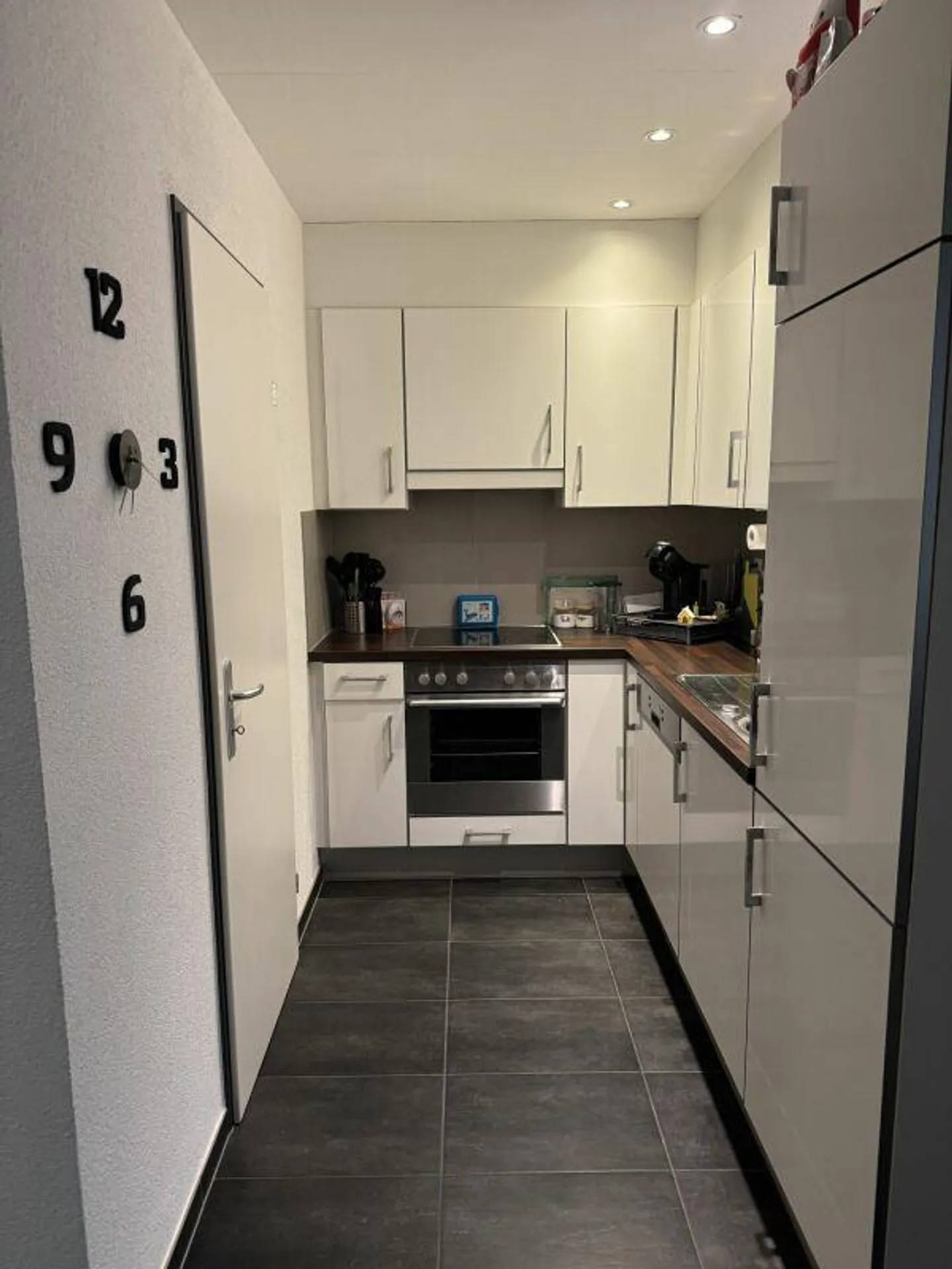 Helle und gepflegte Wohnung in ruhigem Wohnquartier - Foto 2 von 11