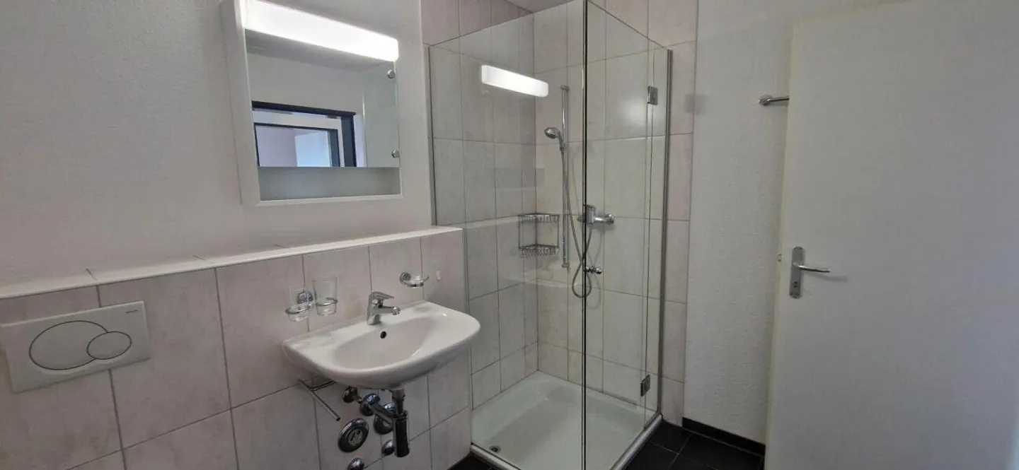 Helle und gepflegte Wohnung in ruhigem Wohnquartier - Foto 4 von 11