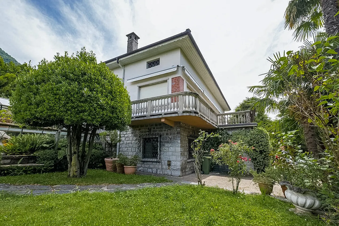 Villa de Luxe avec Parc - Photo 2 sur 6
