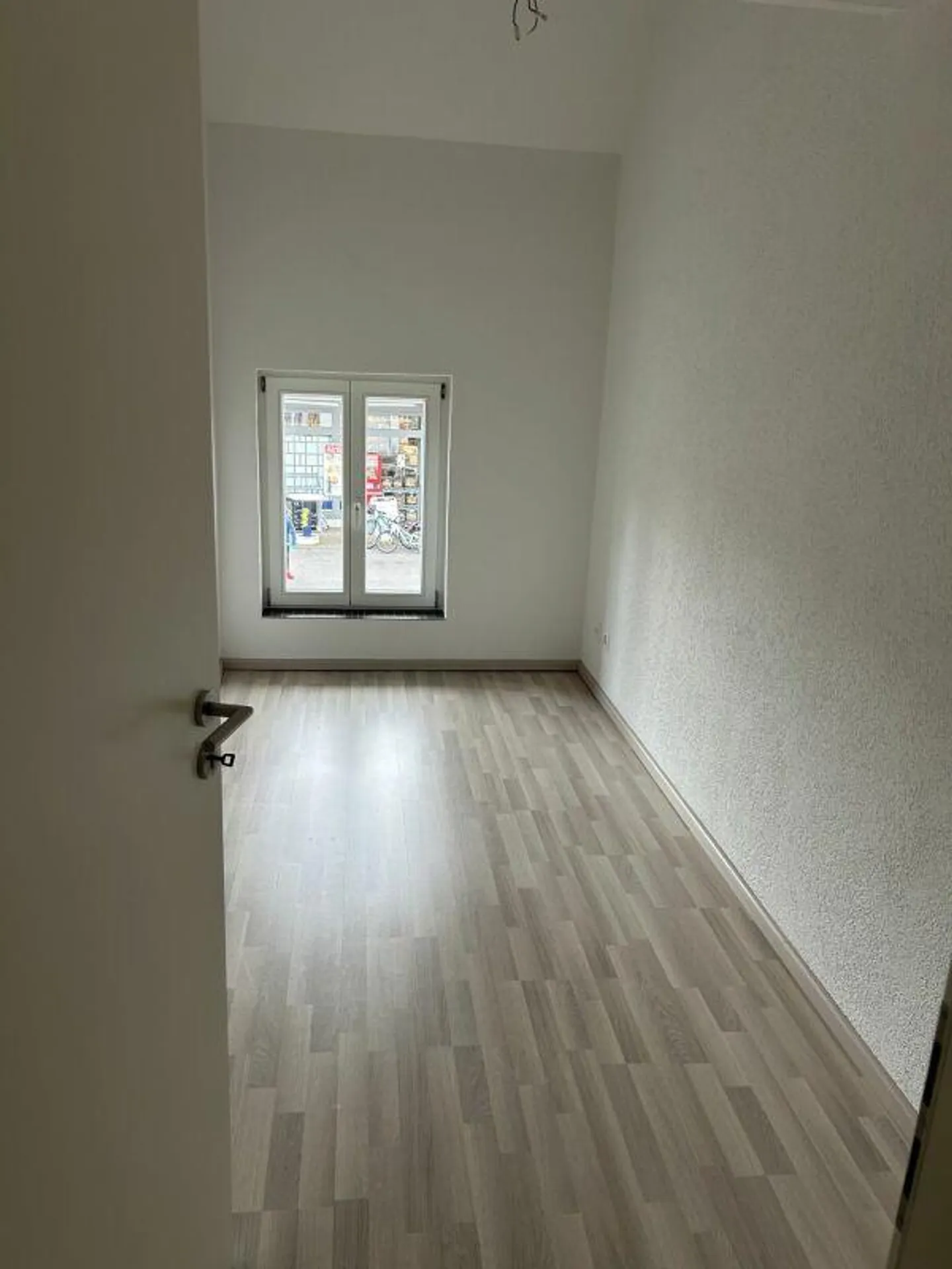 Charming 3.5 Room Apartment - Photo 5 of 7