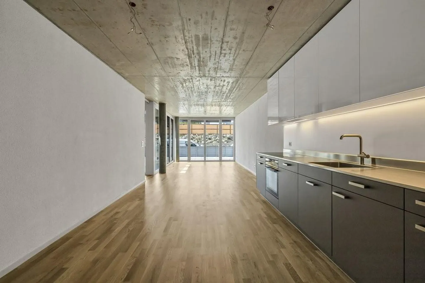 Appartement en duplex avec terrasse et beaucoup d'espace pour toute la famille - Photo 2 sur 8