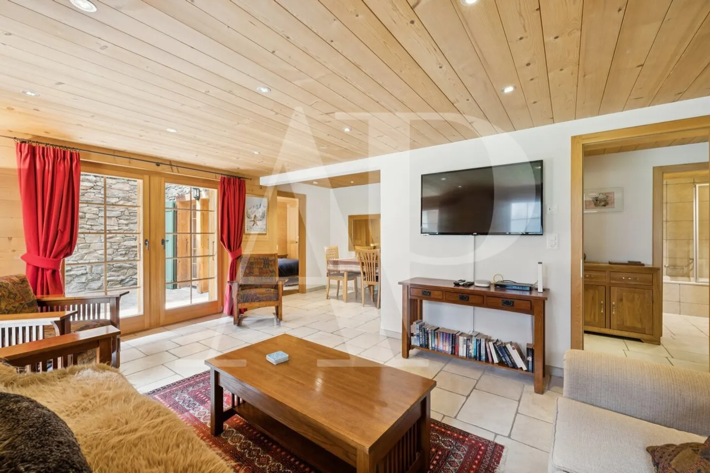 Magnificent 3.5 room apartment in the heart of Champéry - Photo 5 of 15