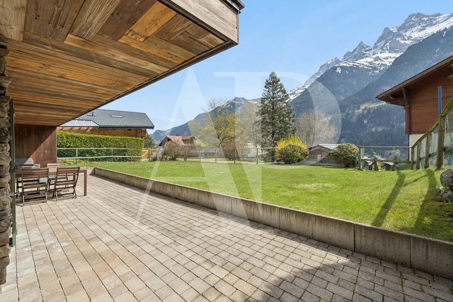 Magnificent 3.5 room apartment in the heart of Champéry - Photo 9 of 15