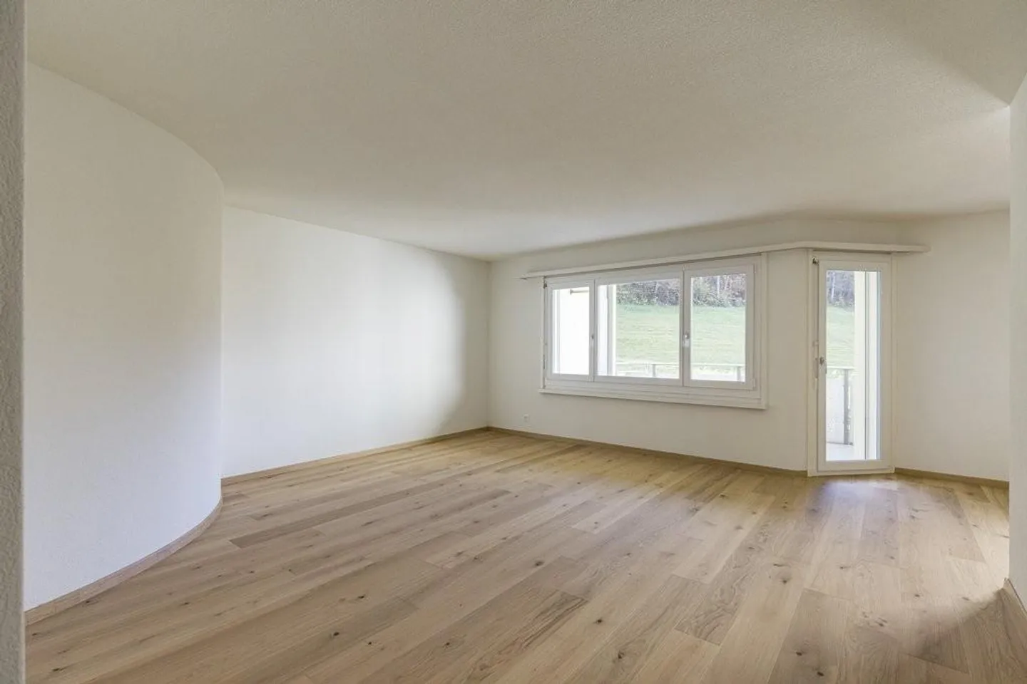 LOUER SANS CAUTION - appartement récemment rénové dans la verdure - Photo 5 sur 11