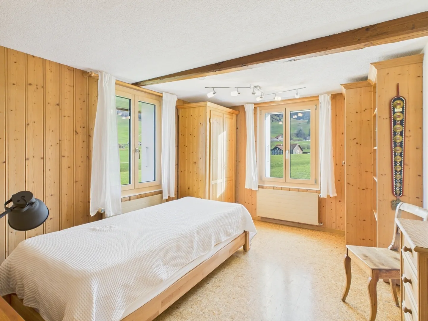 Ampio appartamento di 4,5 stanze a Schüpfheim - Vivere nel verde con i migliori collegamenti - Foto 7 di 13