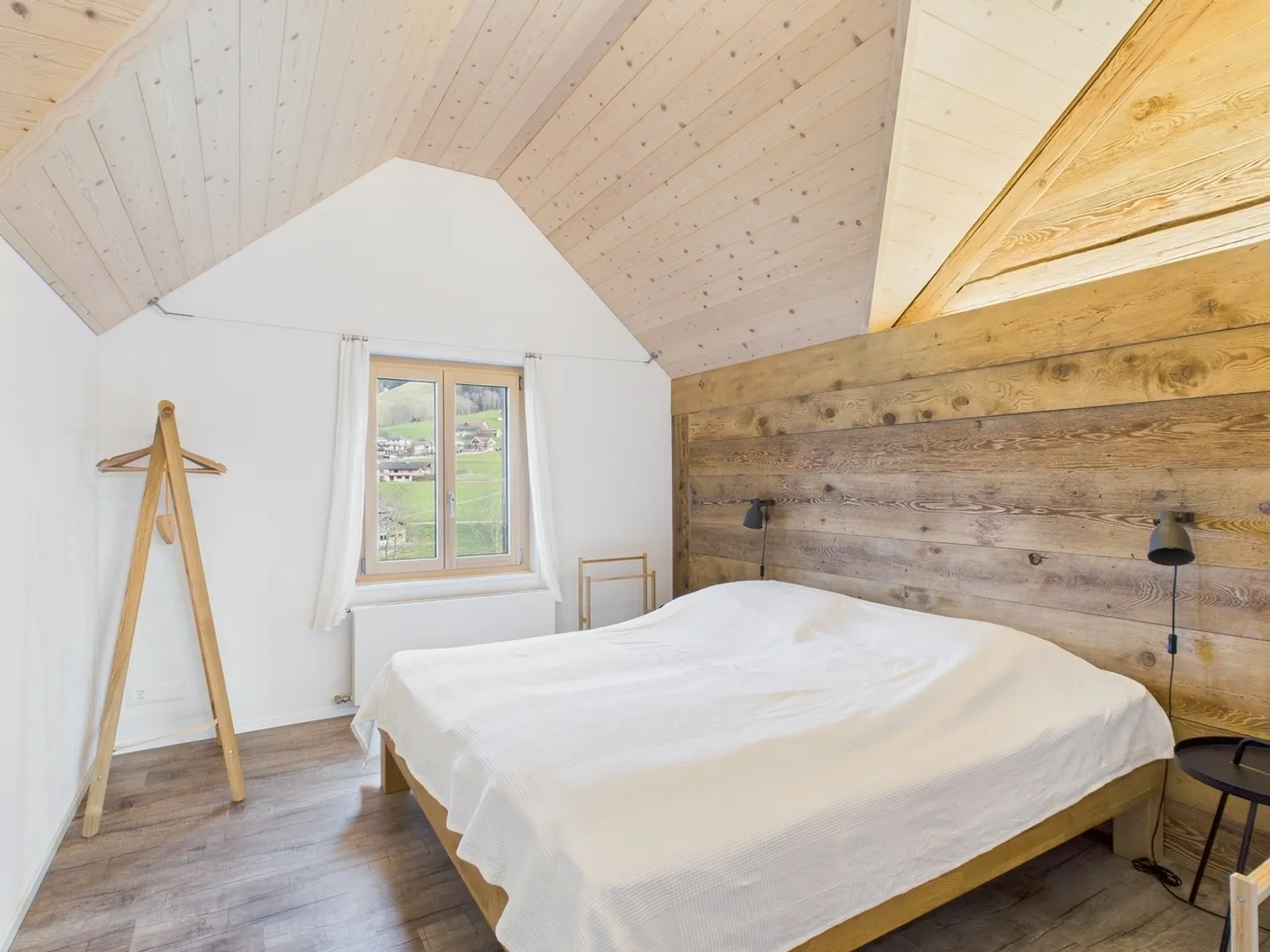 Ampio appartamento di 4,5 stanze a Schüpfheim - Vivere nel verde con i migliori collegamenti - Foto 5 di 13