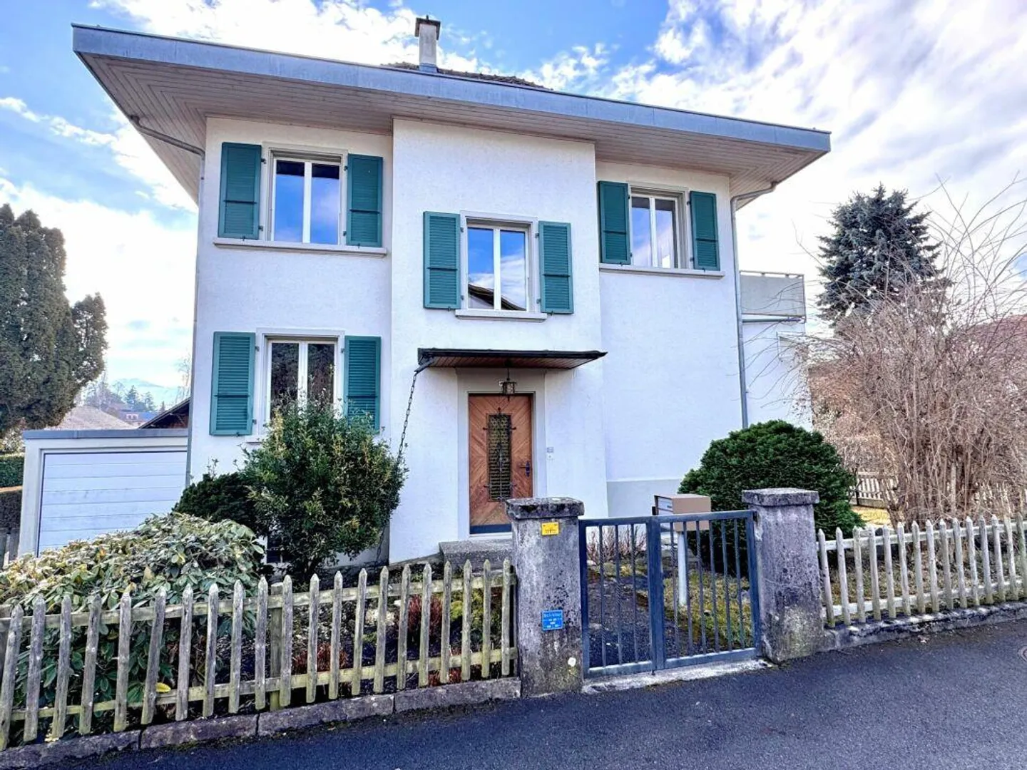 Maison dans un quartier calme avec beaucoup de potentiel - Photo 3 sur 8