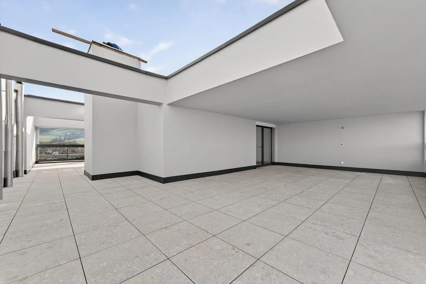 Appartamento duplex 3.5 locali con propria terrazza sul tetto (125 m2) a Zug - Foto 1 di 8
