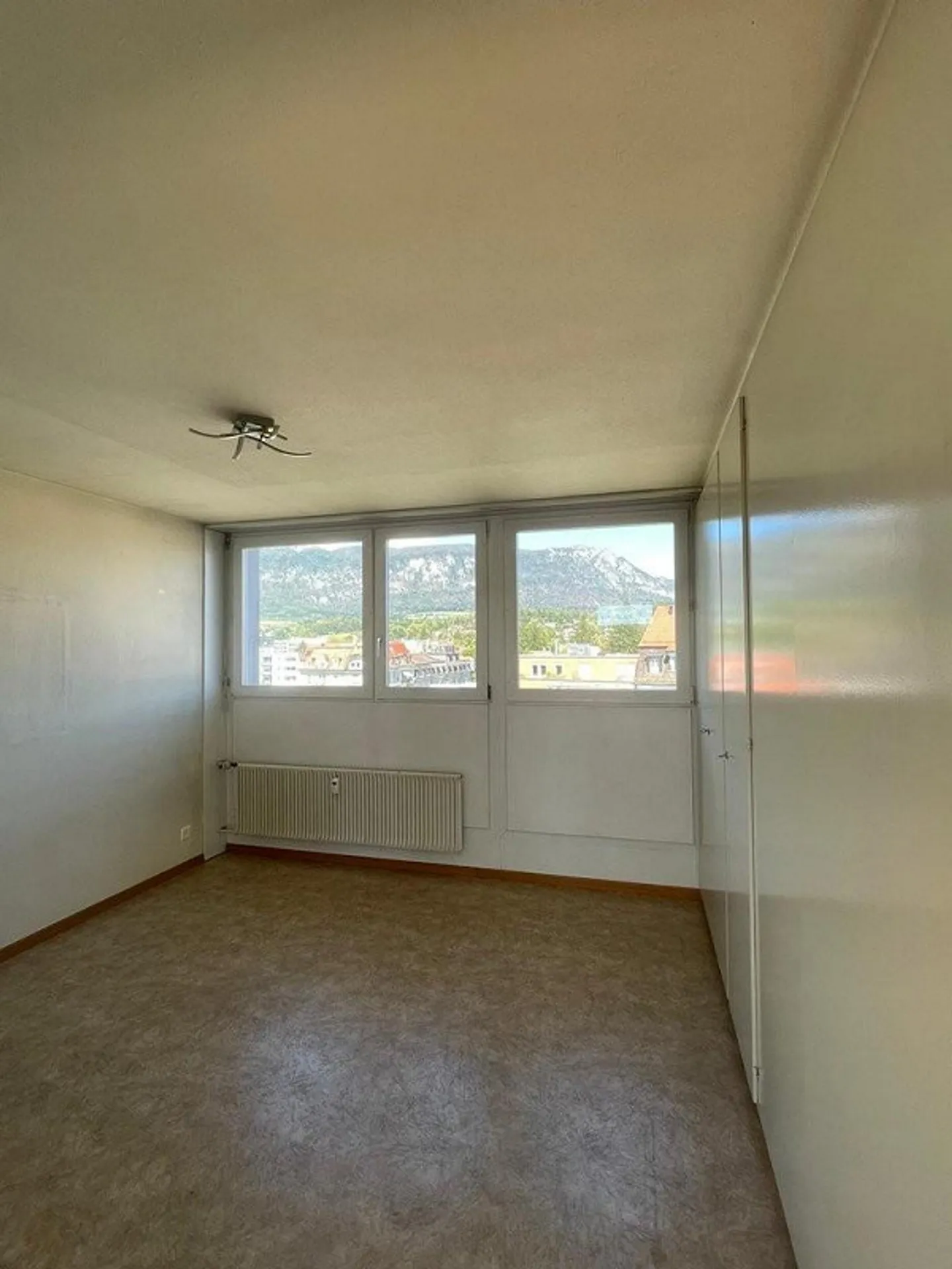 Charmante Attika Wohnung Nähe Stadt - Foto 7 von 9