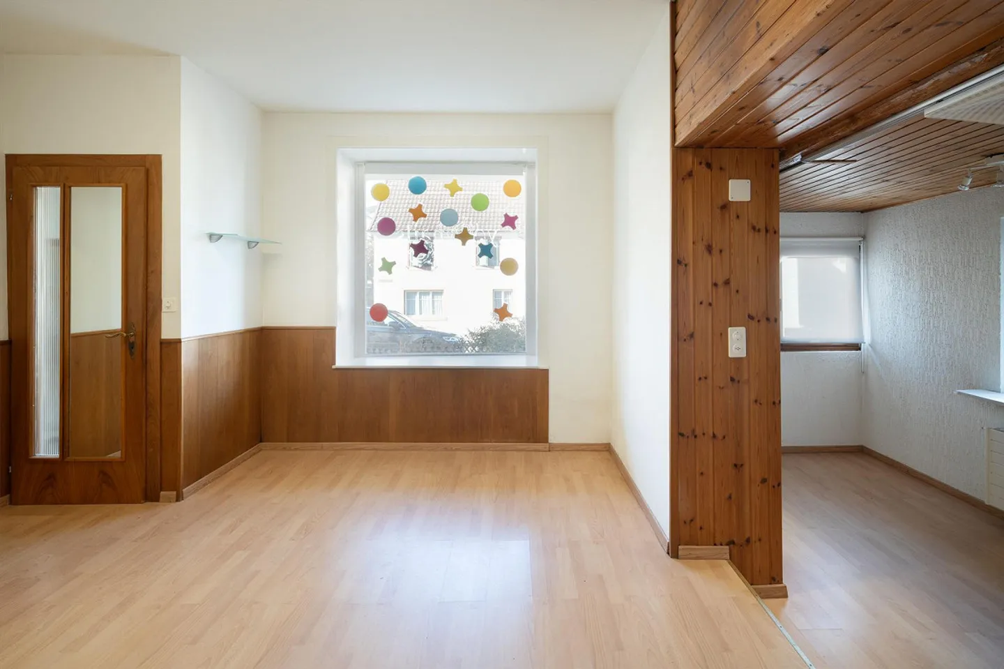 Casa unifamiliare angolare con spazio commerciale, box garage e patio - Foto 12 di 12