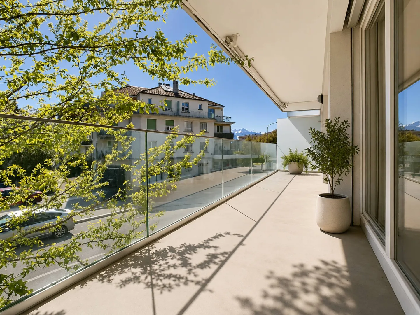 3.5 rooms of 98m2 close to all amenities - Photo 1 of 11