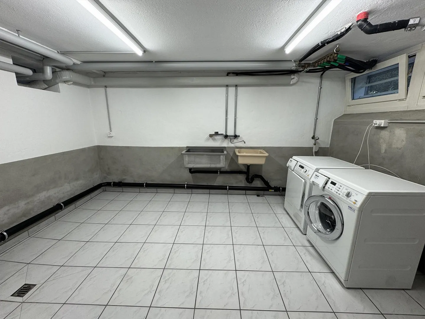 Neu renoviertes 7½ - Zimmer Einfamilienhaus mit  grossem Garten - Foto 17 von 19