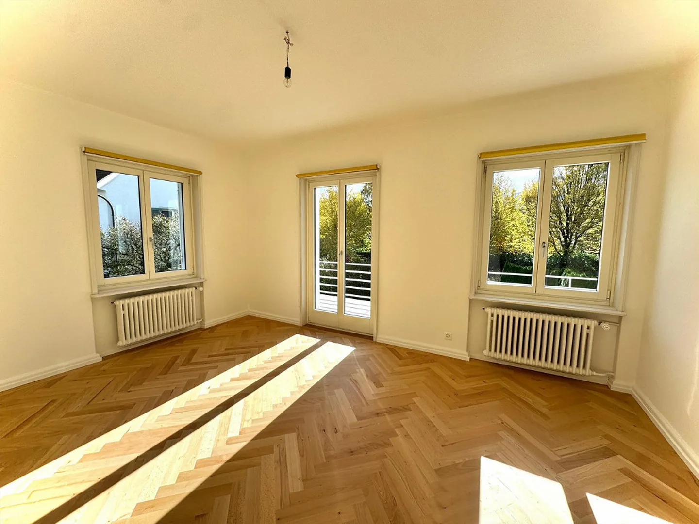 Neu renoviertes 7½ - Zimmer Einfamilienhaus mit  grossem Garten - Foto 8 von 19