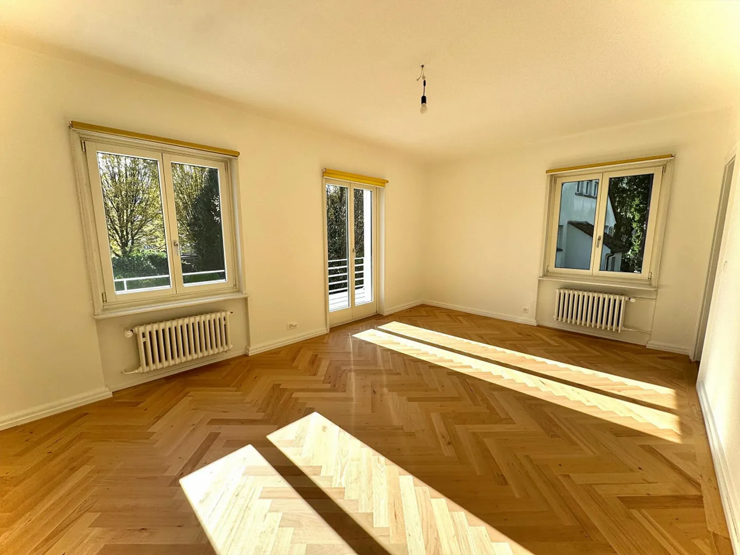 Neu renoviertes 7½ - Zimmer Einfamilienhaus mit  grossem Garten - Foto 9 von 19