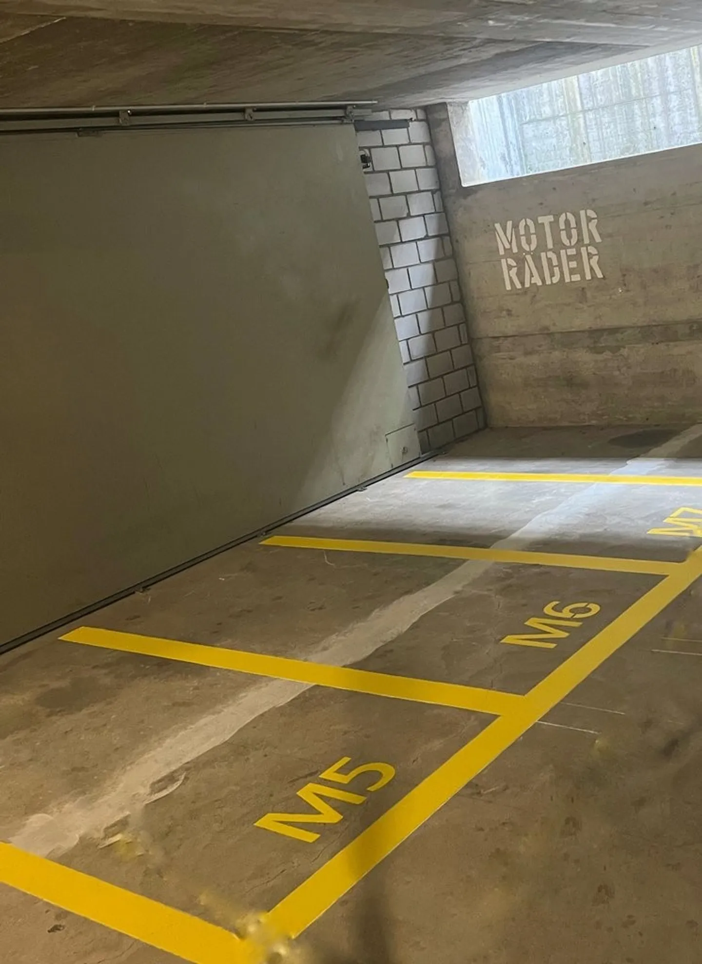 Posti Moto a Wabern - Foto 2 di 2