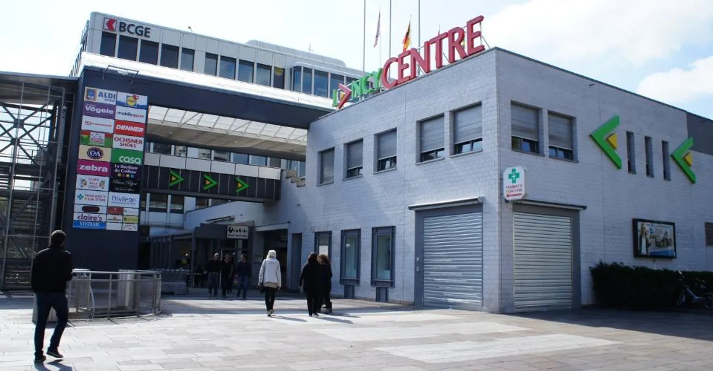 superficie di 450m2 nel centro commerciale Lancy Centre - Foto 1 di 1