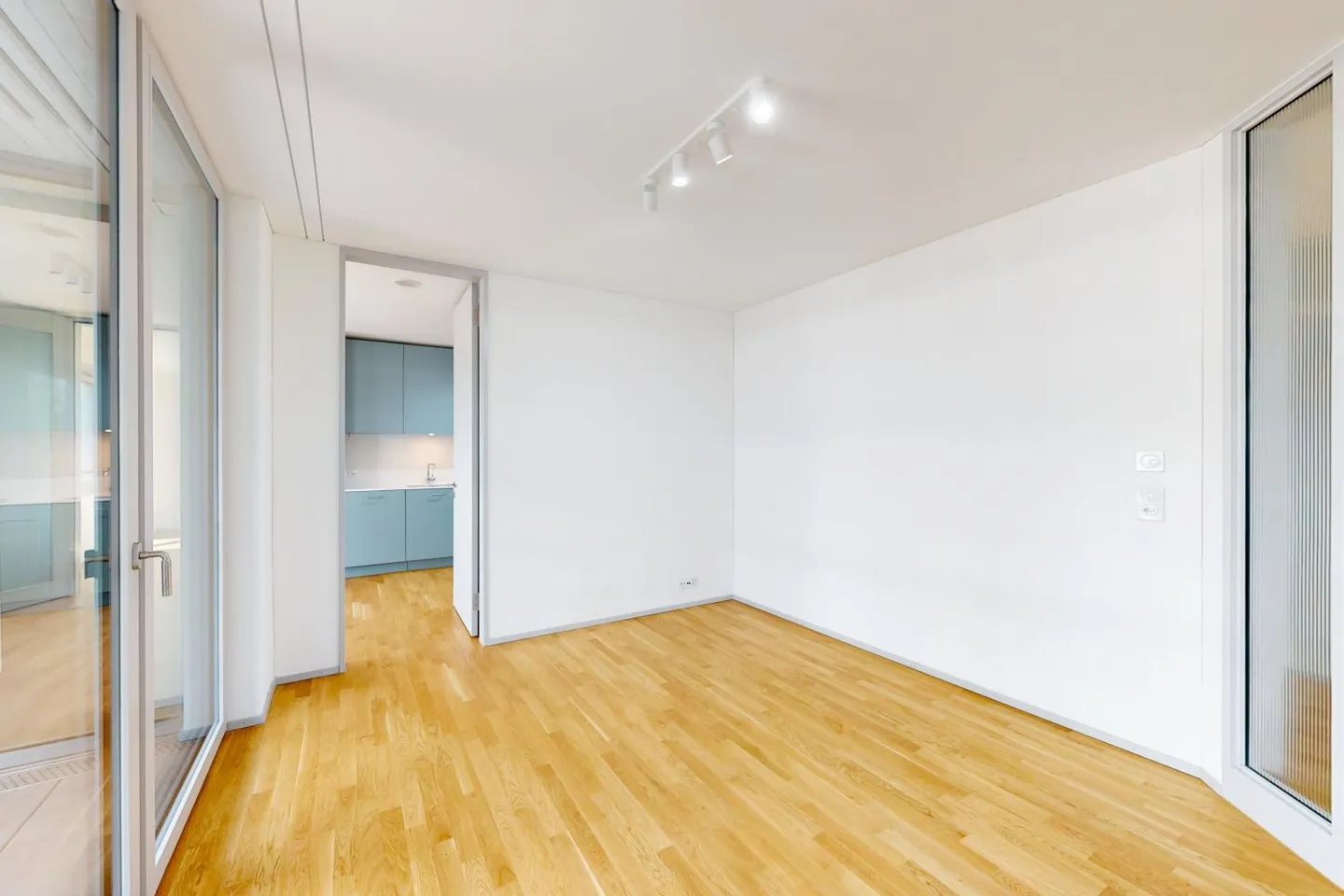 À la recherche d'un appartement central et beau ? - Photo 3 sur 12