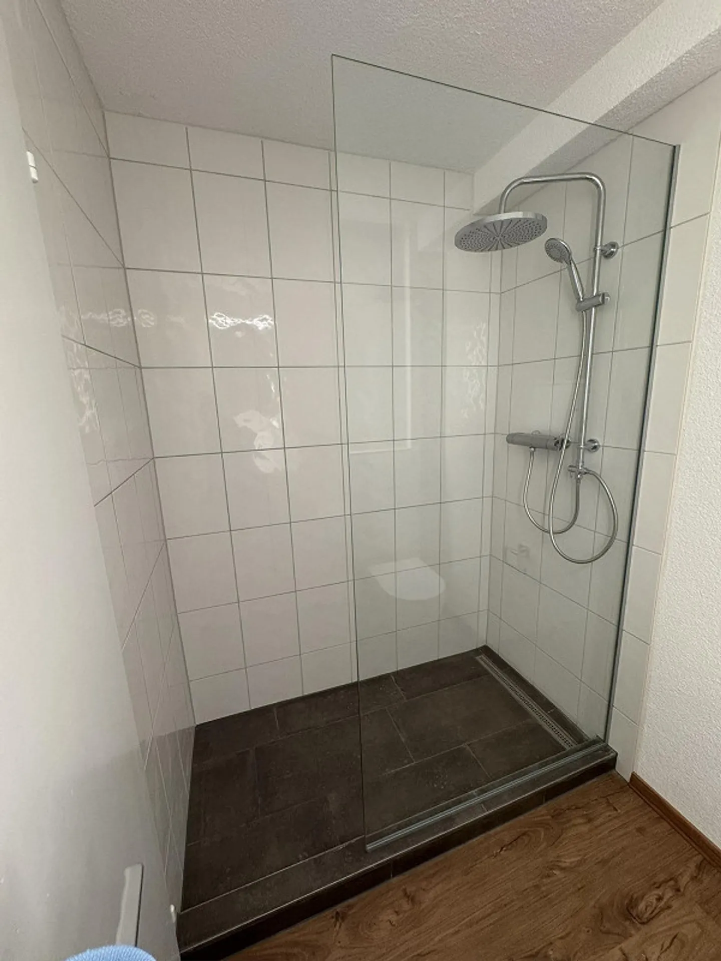 appartement 3 pièces récemment rénové - Photo 8 sur 12
