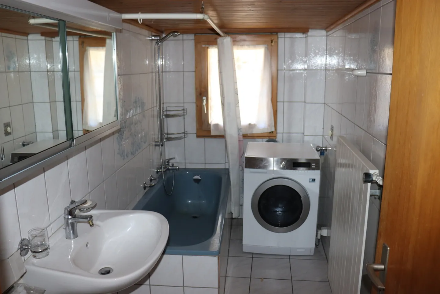 Charmante 4.5-Zimmerwohnung mit Rustikalem Flair - Foto 8 von 11