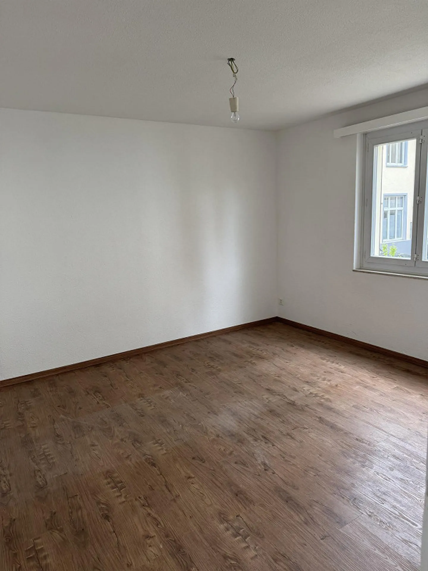 appartement 3 pièces récemment rénové - Photo 10 sur 12