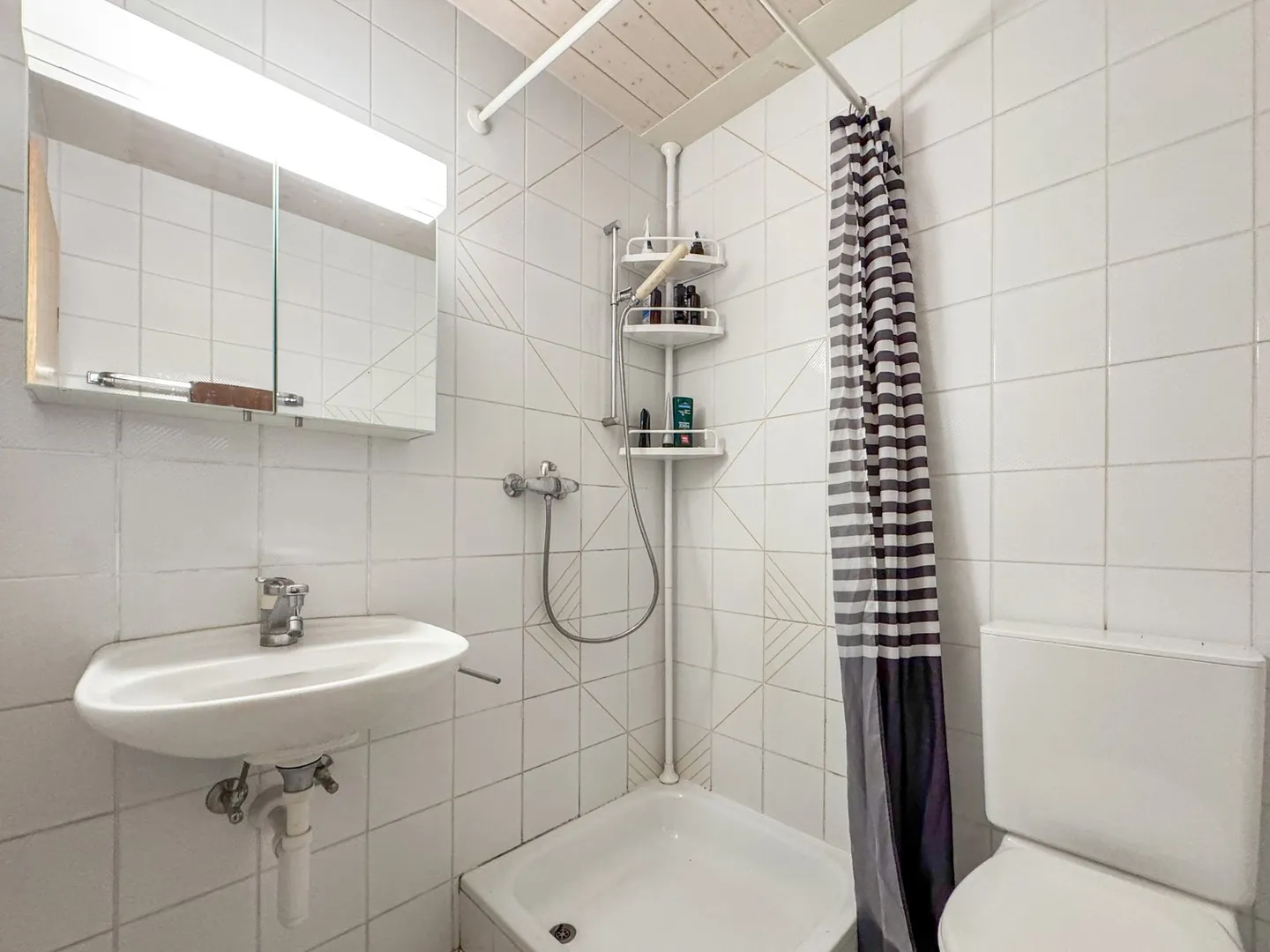 Exklusives Dachgeschoss in ruhiger Residenz - Foto 9 von 14